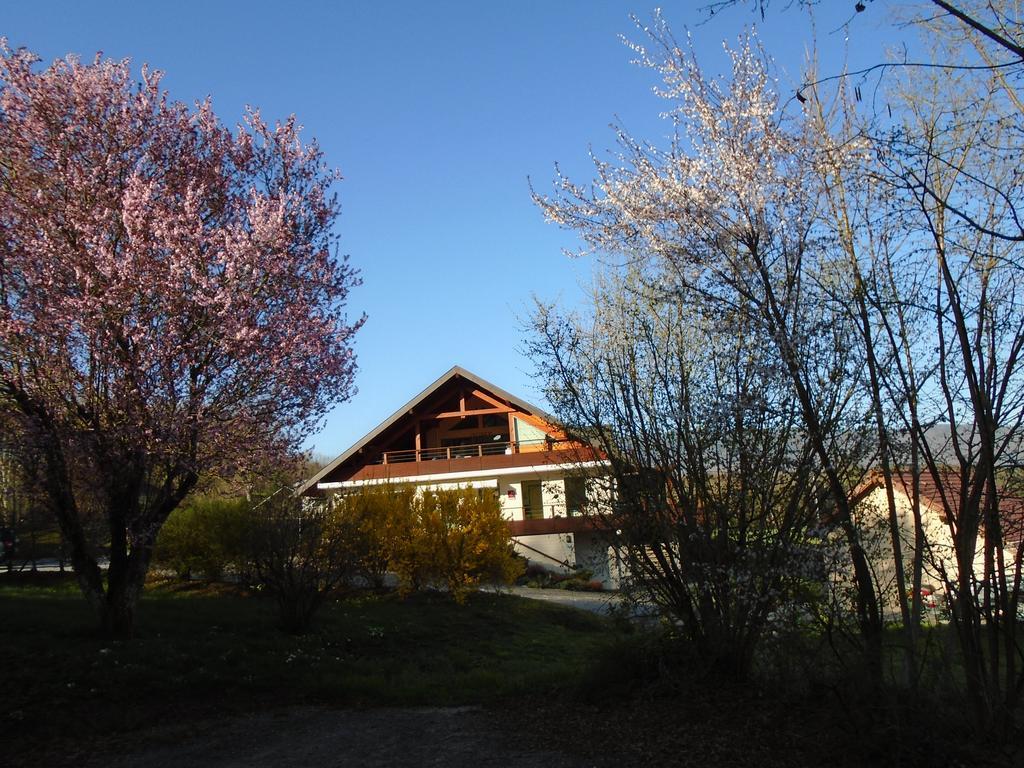 Hotel Golf Et Montagne Talloires Eksteriør bilde