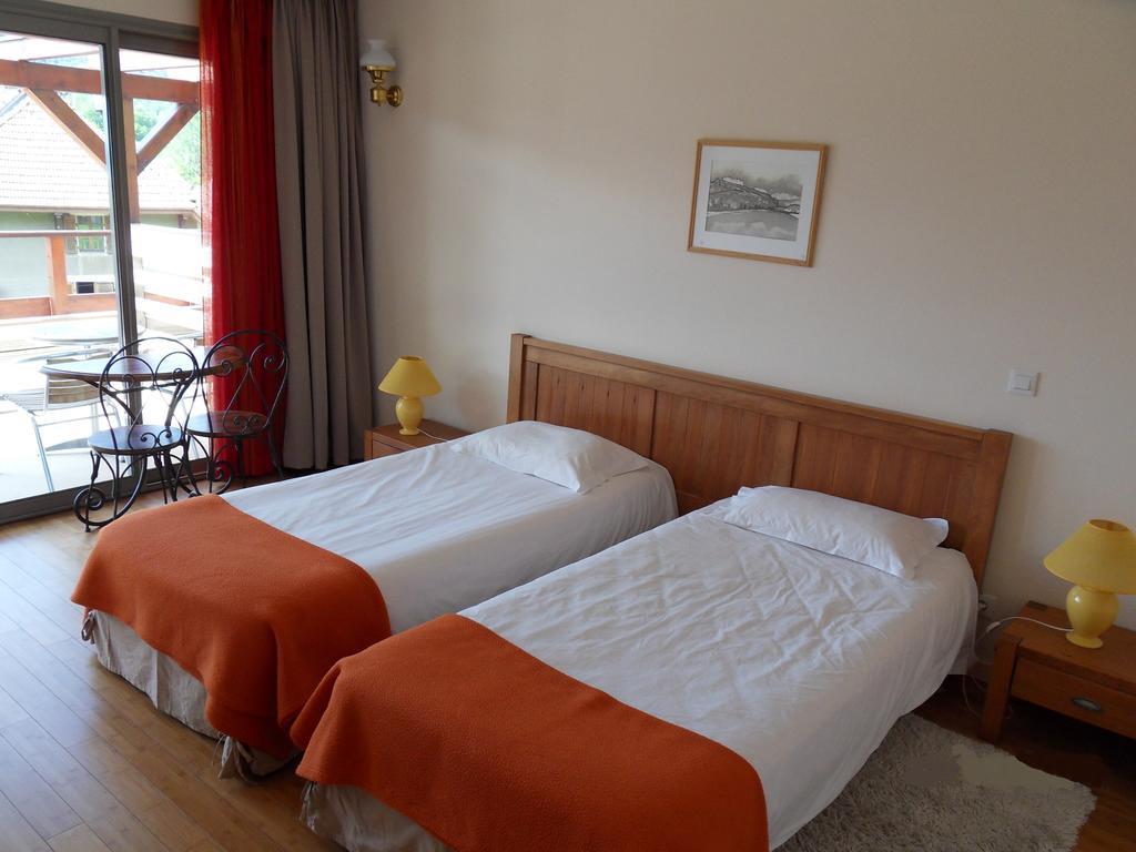 Hotel Golf Et Montagne Talloires Eksteriør bilde